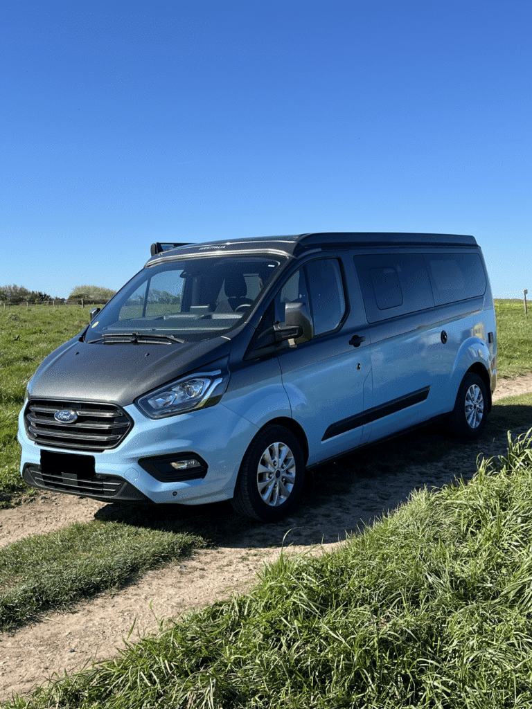 Van aménagé nugget plus Ford