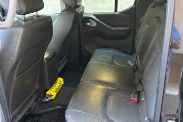 Banquette arrière de voiture en cuir noir