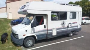 Camping-car capucine Challenger Peugeot