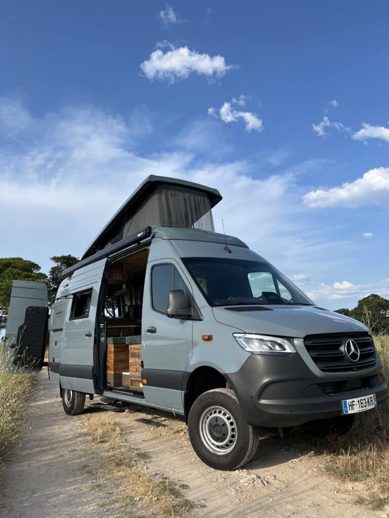 Fourgon aménagé URVAN SAS van Life France SPRINTER 4X4