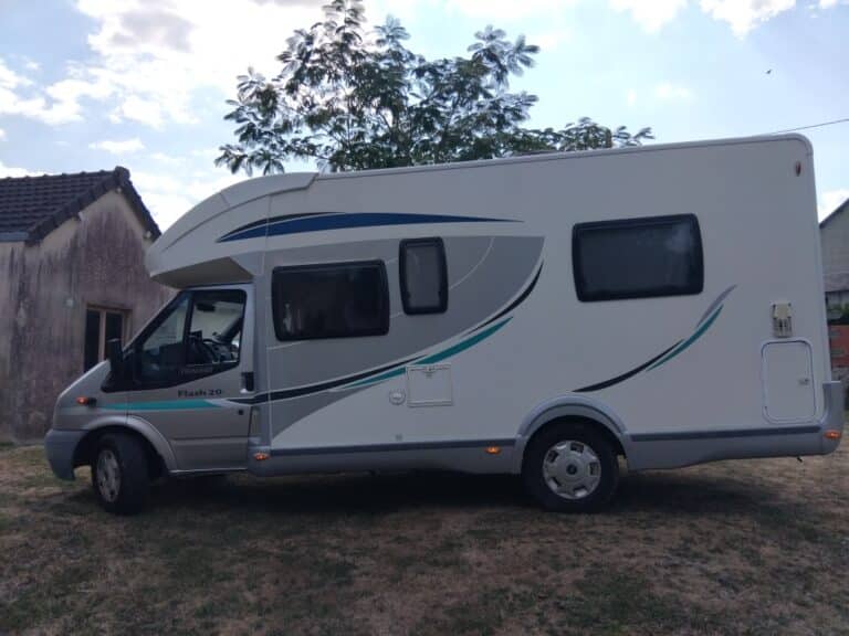 Camping-car profilé Chausson Flash 20 Ford