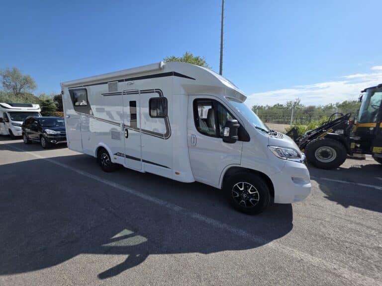 Camping-car profilé Etrusco T7400SBC Citroën