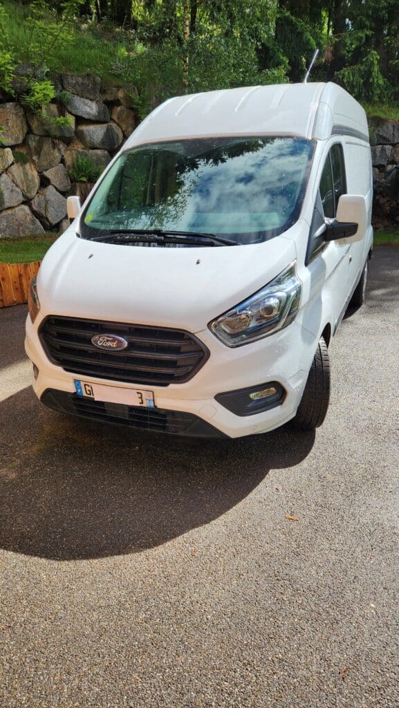 Fourgon aménagé Ford