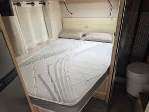 Camping-car profilé Fleurette Florium Baxter 64 LDF Fiat