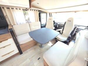 Camping-car intégral Pilote G740 FC évidence Fiat
