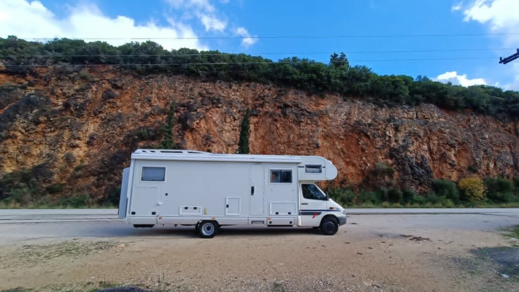 Camping-car capucine Carthago 616 Mercedes-Benz