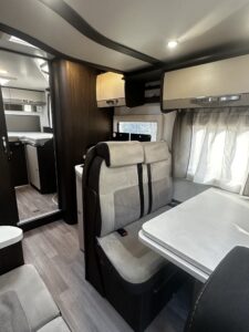 Camping-car profilé Benimar TESSORO 463 UP Ford