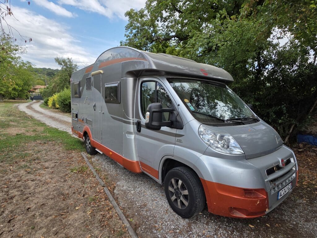 Camping-car profilé Bürstner Ixeo 674G Fiat