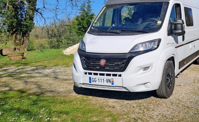 Fourgon aménagé Campérêve MAGELAN 7.42 Fiat