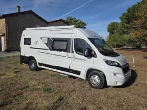 Fourgon aménagé Rapido V68 Peugeot