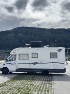 Camping-car capucine CI Cipro 55 Mercedes-Benz