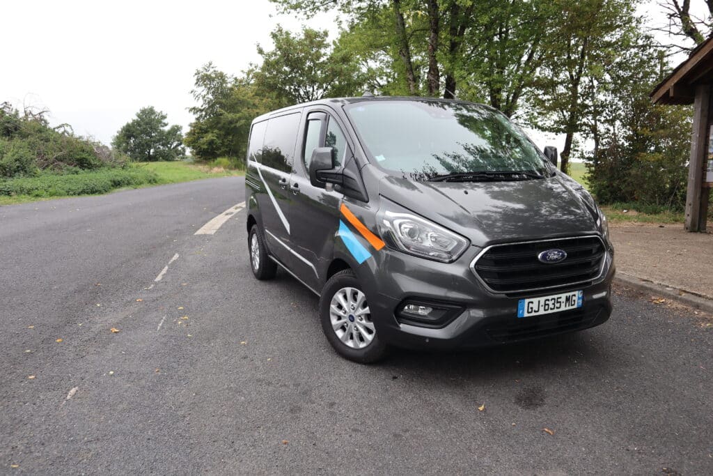 Van aménagé Transit Custom Limited PHEV L1H1 Ford