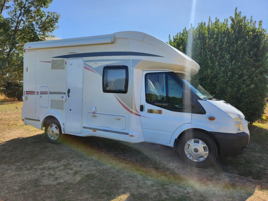 Camping-car intégral Challenger 2.2 tdci 140 Ford