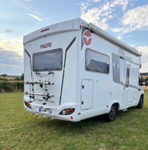 Camping-car profilé Pilote P696U évidence Fiat