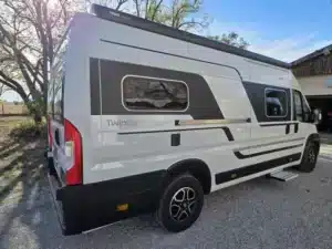 Fourgon aménagé Adria Twin Plus 640 SLB Fiat