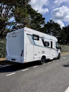 Camping-car profilé Itineo PJ 700 Peugeot