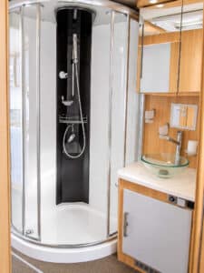 Camping-car intégral Le Voyageur le voyageur rx12 platinium Mercedes-Benz
