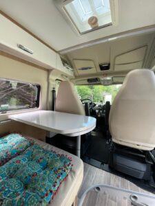 Fourgon aménagé MC Louis Menfys Yerling Van3 140cv Fiat