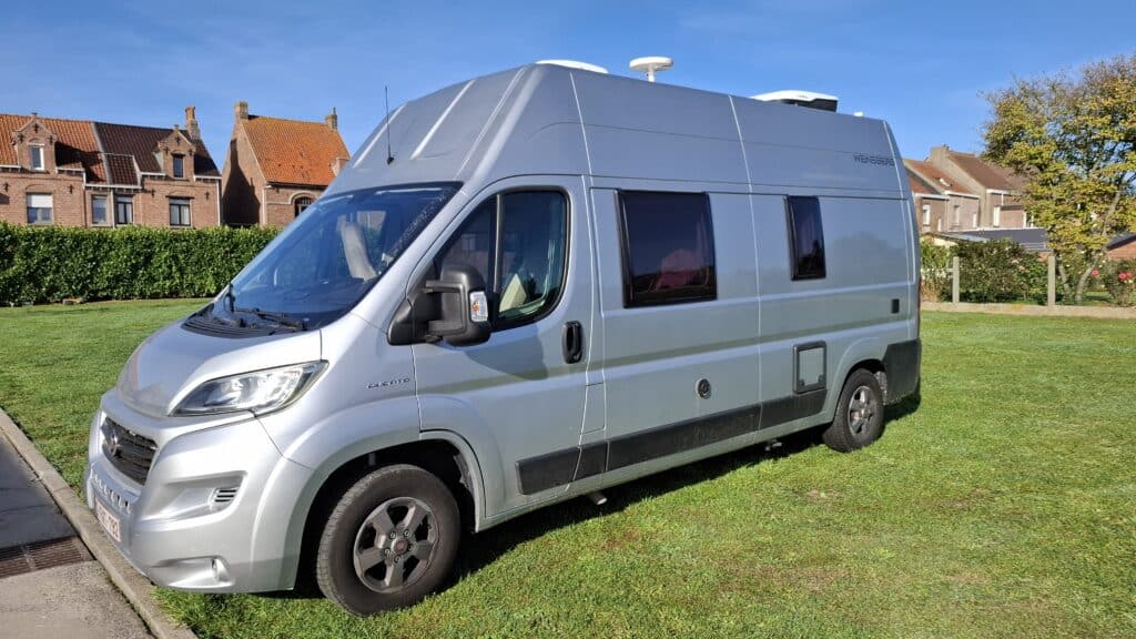 Fourgon aménagé Weinsberg carabus Fiat