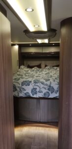 Camping-car intégral Bürstner I 900 Elegance + PEUGEOT 208 Pack Grand Voyage Prêt à partir Fiat