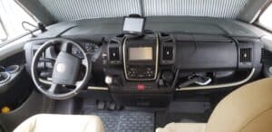Camping-car intégral Bürstner I 900 Elegance + PEUGEOT 208 Pack Grand Voyage Prêt à partir Fiat