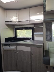 Camping-car profilé Chausson 640 titanium Ford