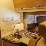 Cuisine moderne dans un camping-car